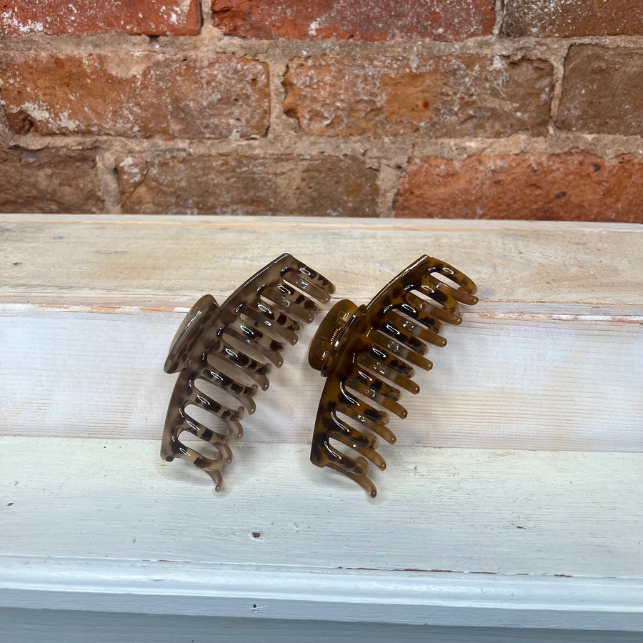 Classic Round Leopard Hair Claw