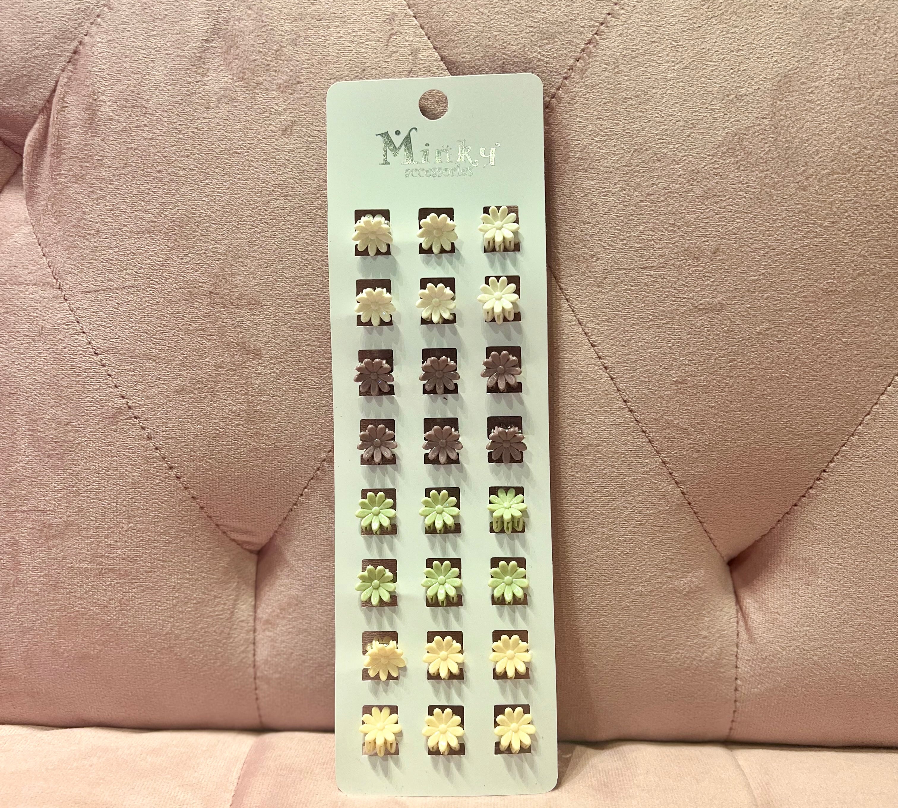 Dainty Daisy Hair Clips