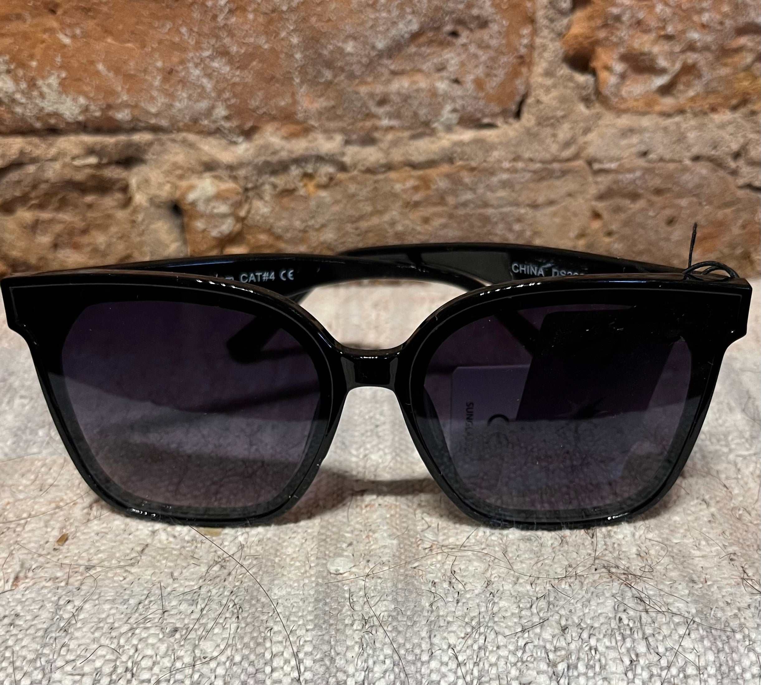 Wayfarer Oversized Sunglasses