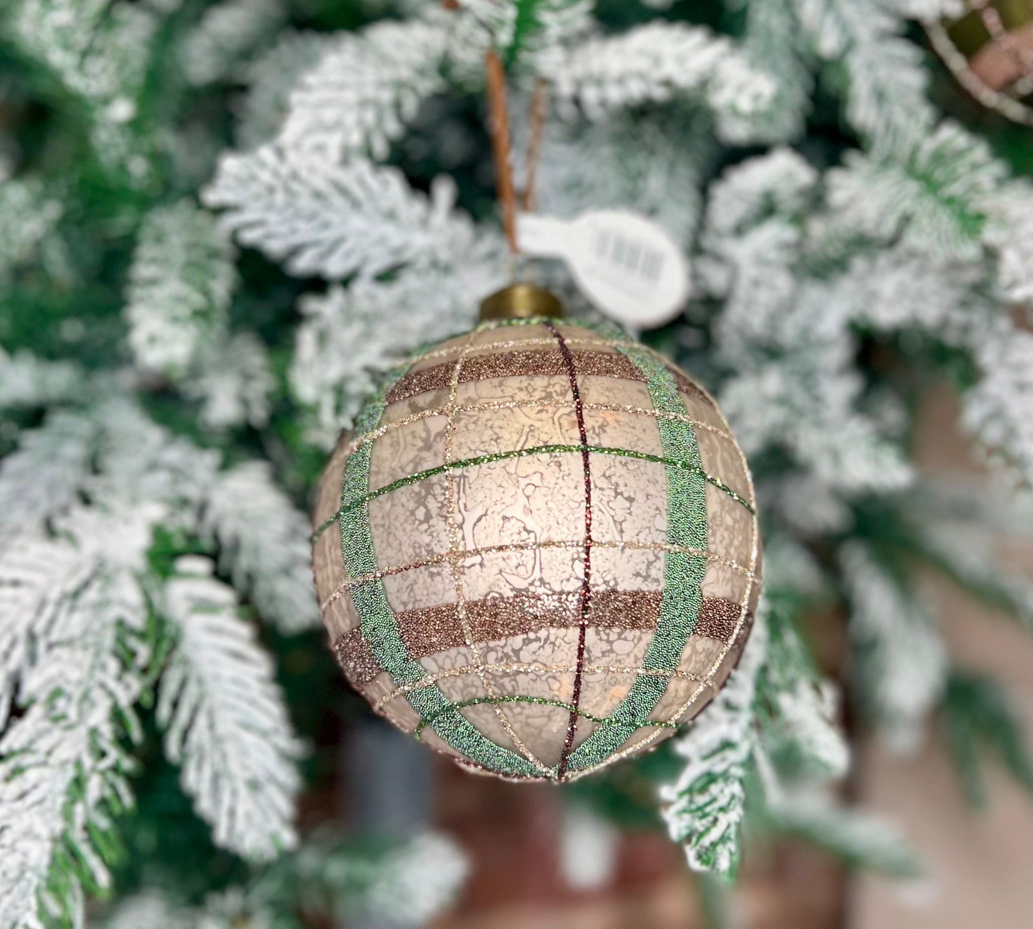 Round Matte Glitter Plaid Orn 4”