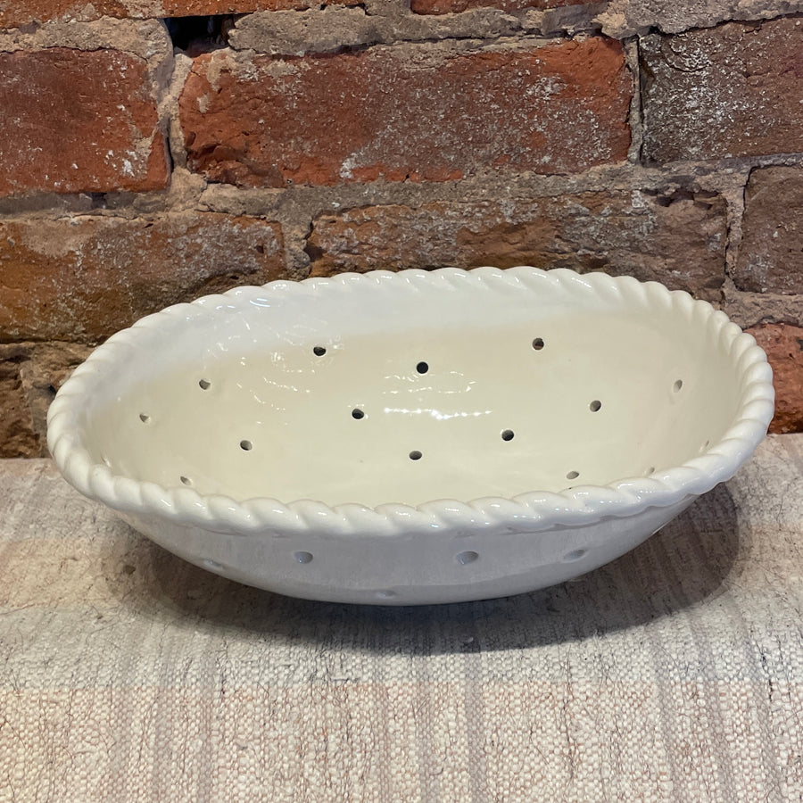 Stoneware Colander w/Hand Twisted Edge 10.5"x8.75"