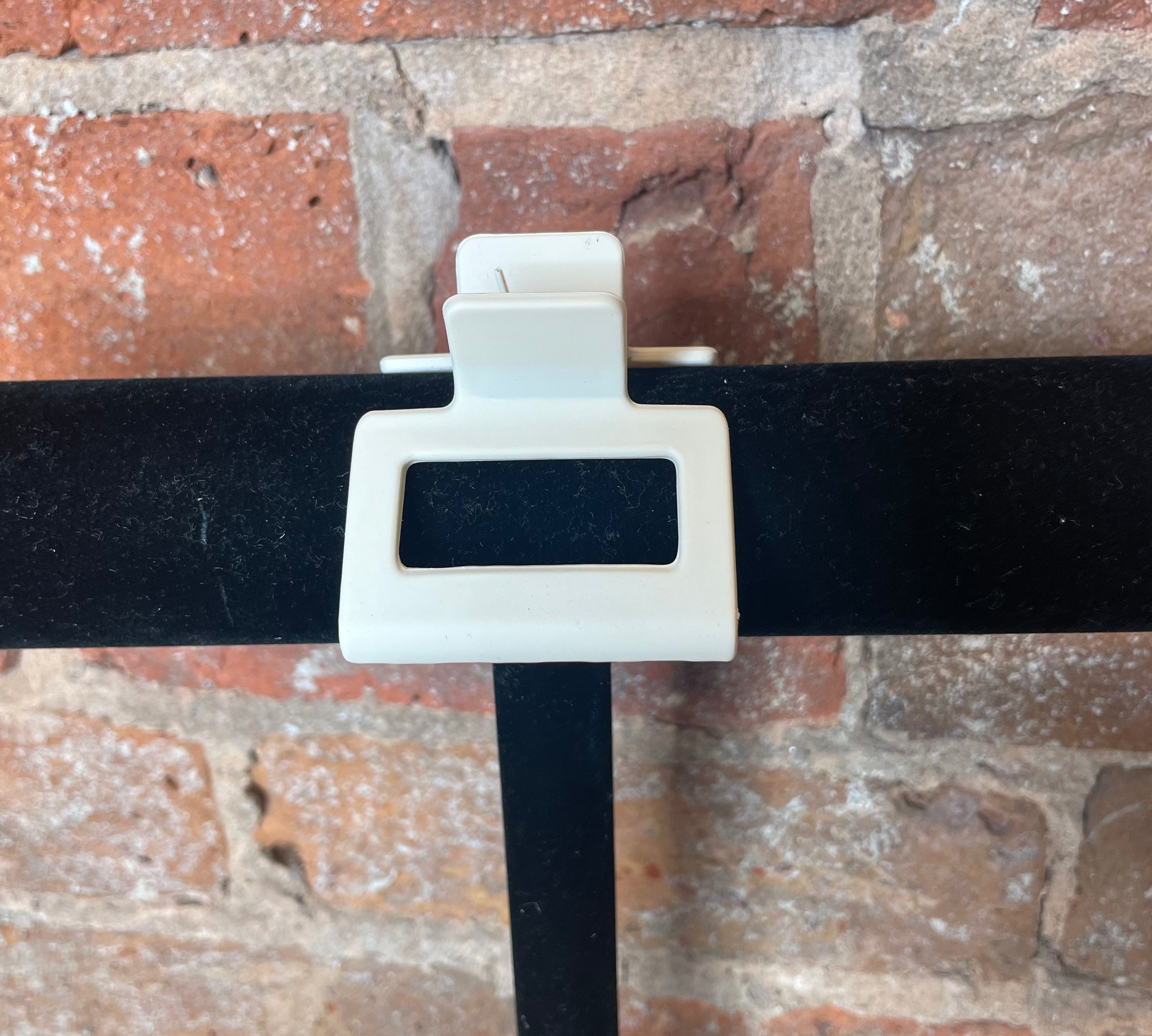 Small Matte Rectangle Hair Claw