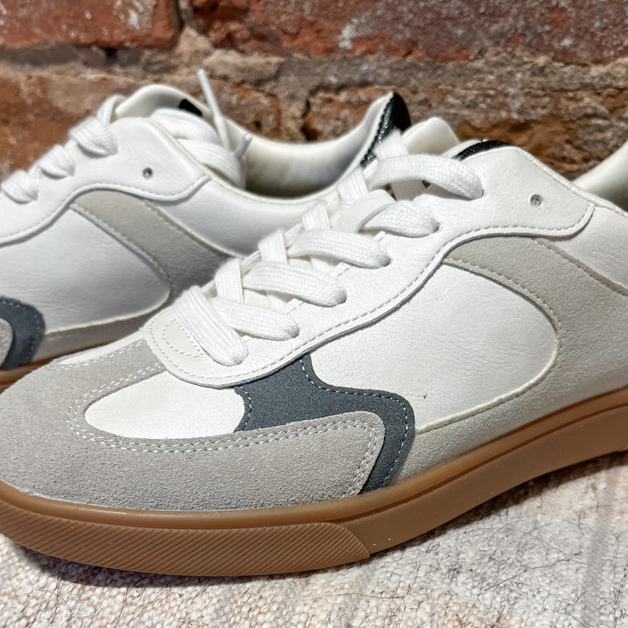 Tastic Blowfish Sneakers
