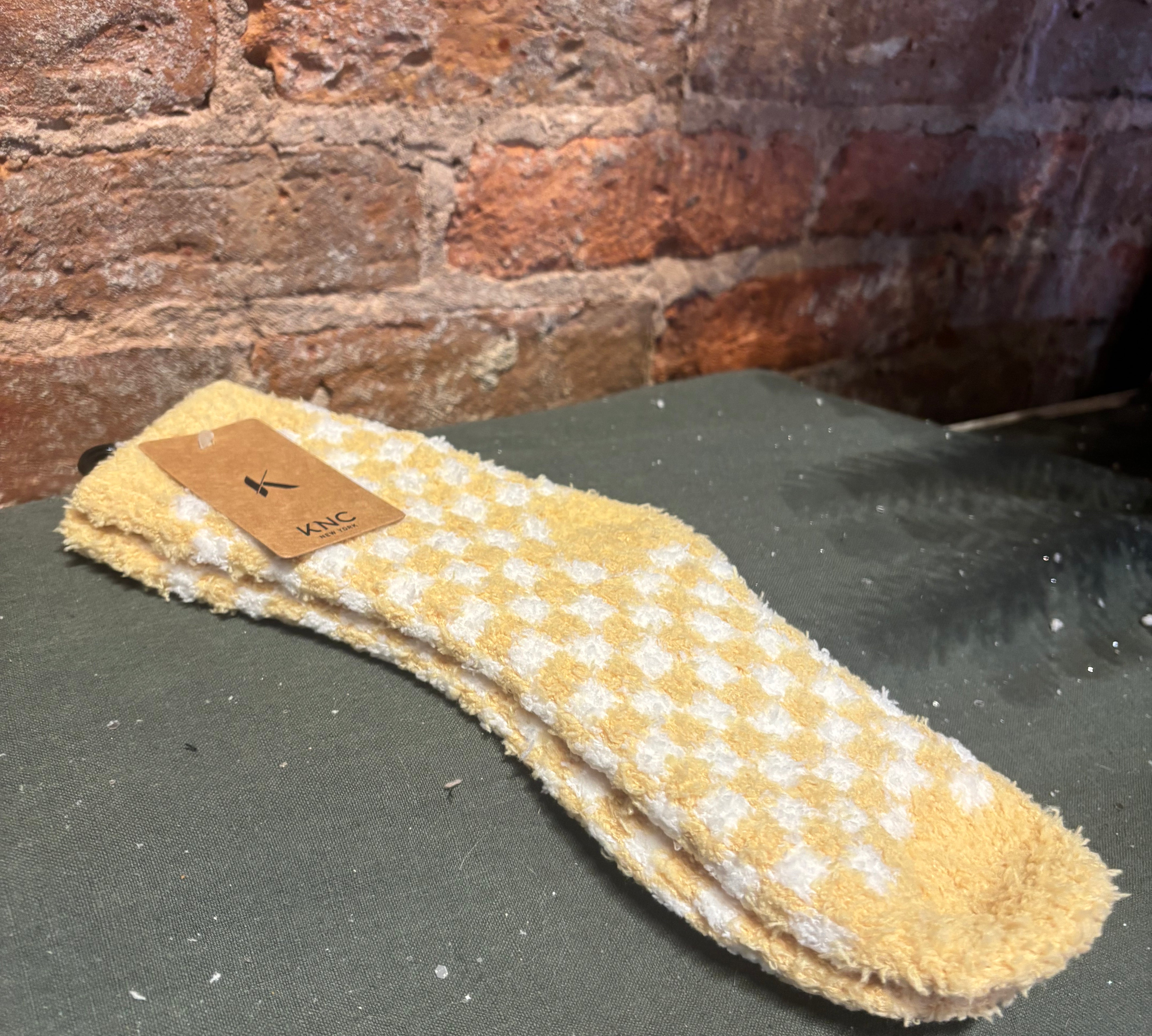 Plaid Pattern Fuzzy Socks