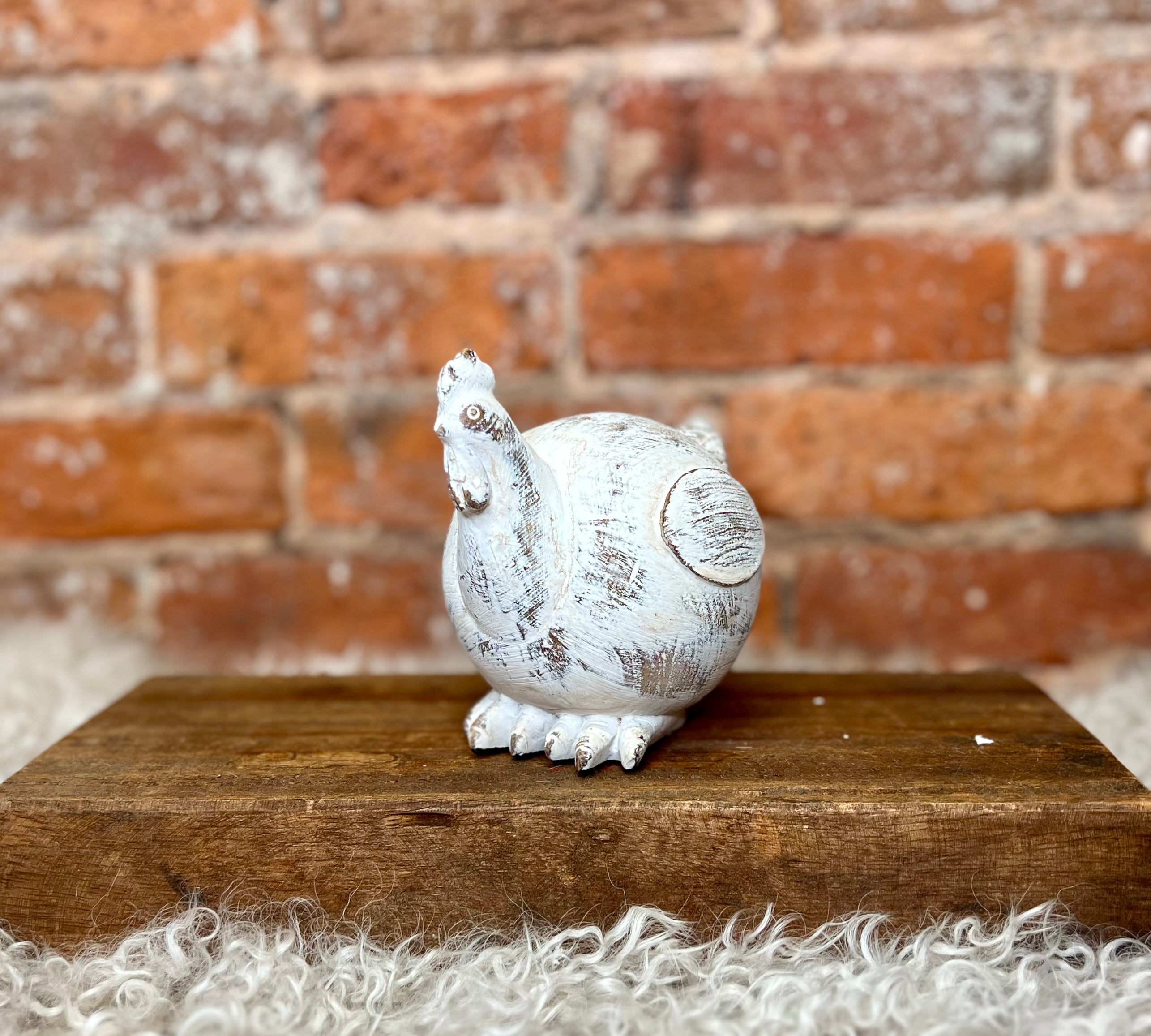 White Resin Stone Powder Farm Animal 4.5"