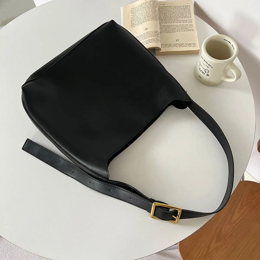 Leisure Bucket Messenger Handbag