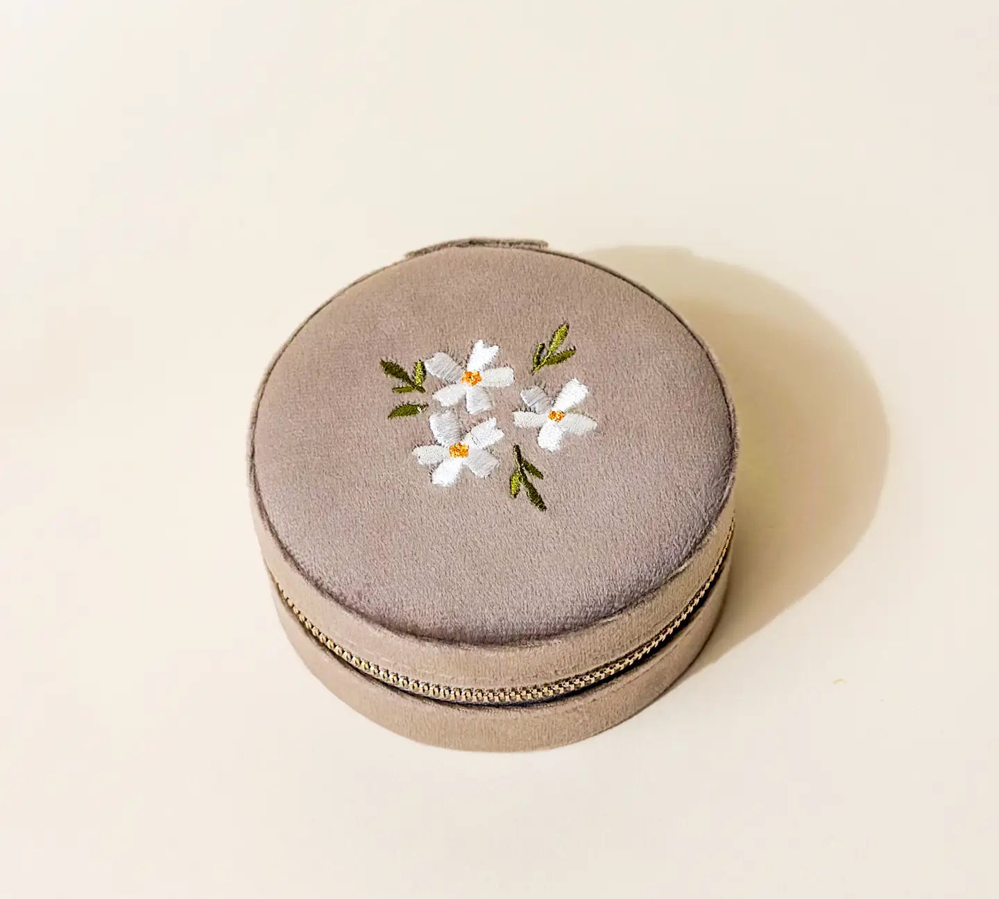 Round Velvet Jewelry Case