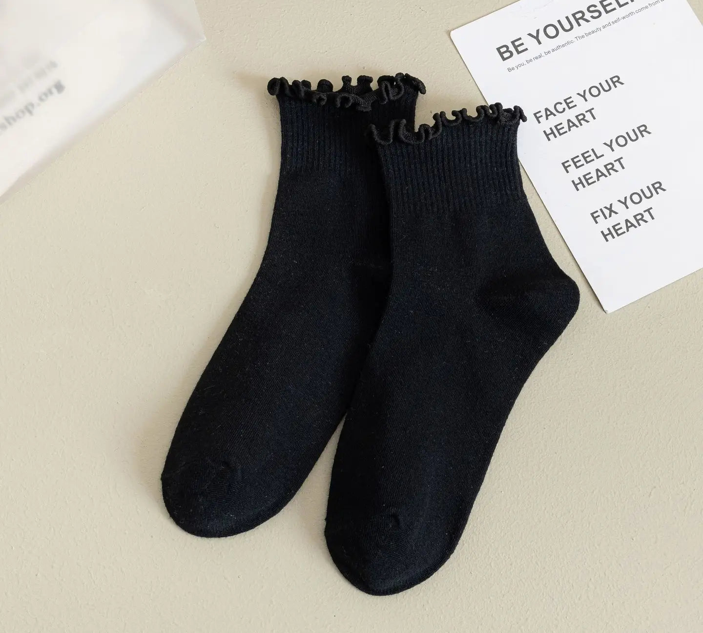 Solid Color Ruffle Ankle Socks