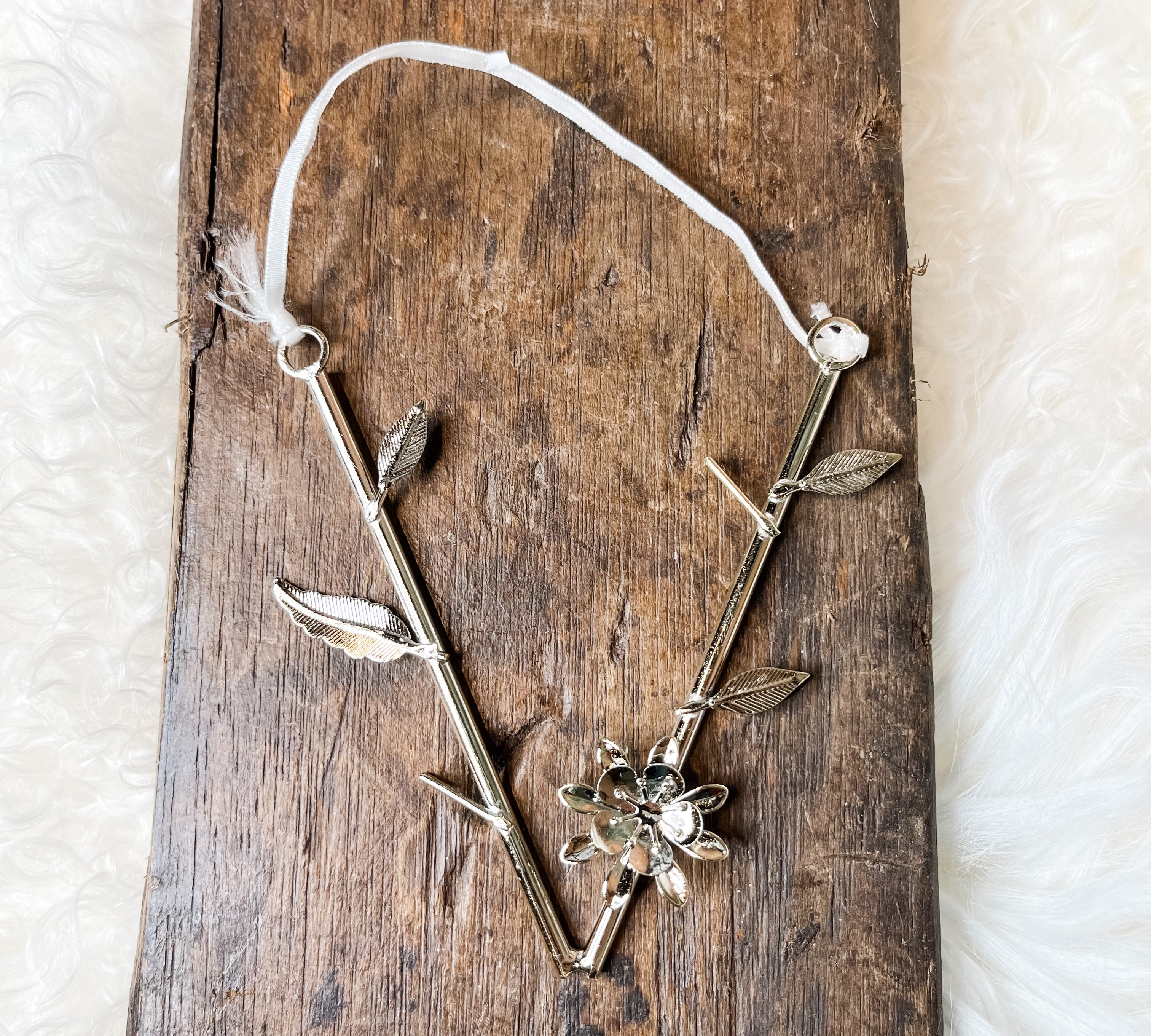 Metal Letter Orn w/ Flowers & Leaves 5.5”