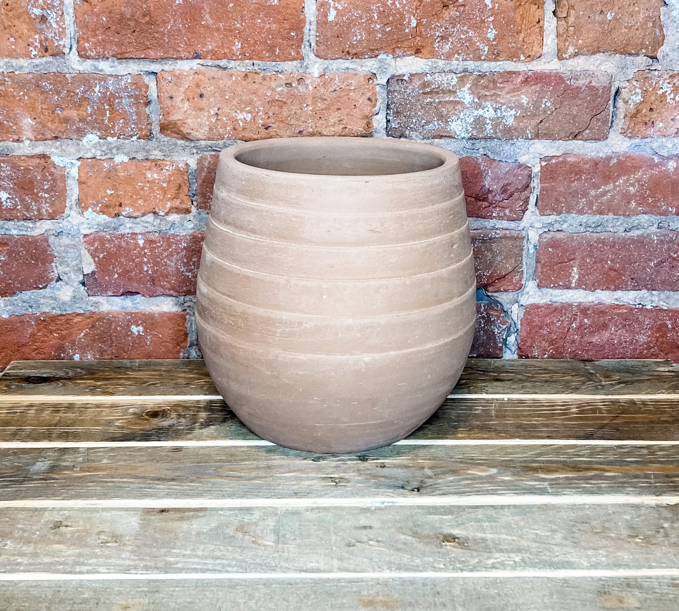 Wide Ribbed Terracotta Pot