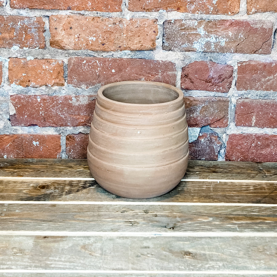 Wide Ribbed Terracotta Pot