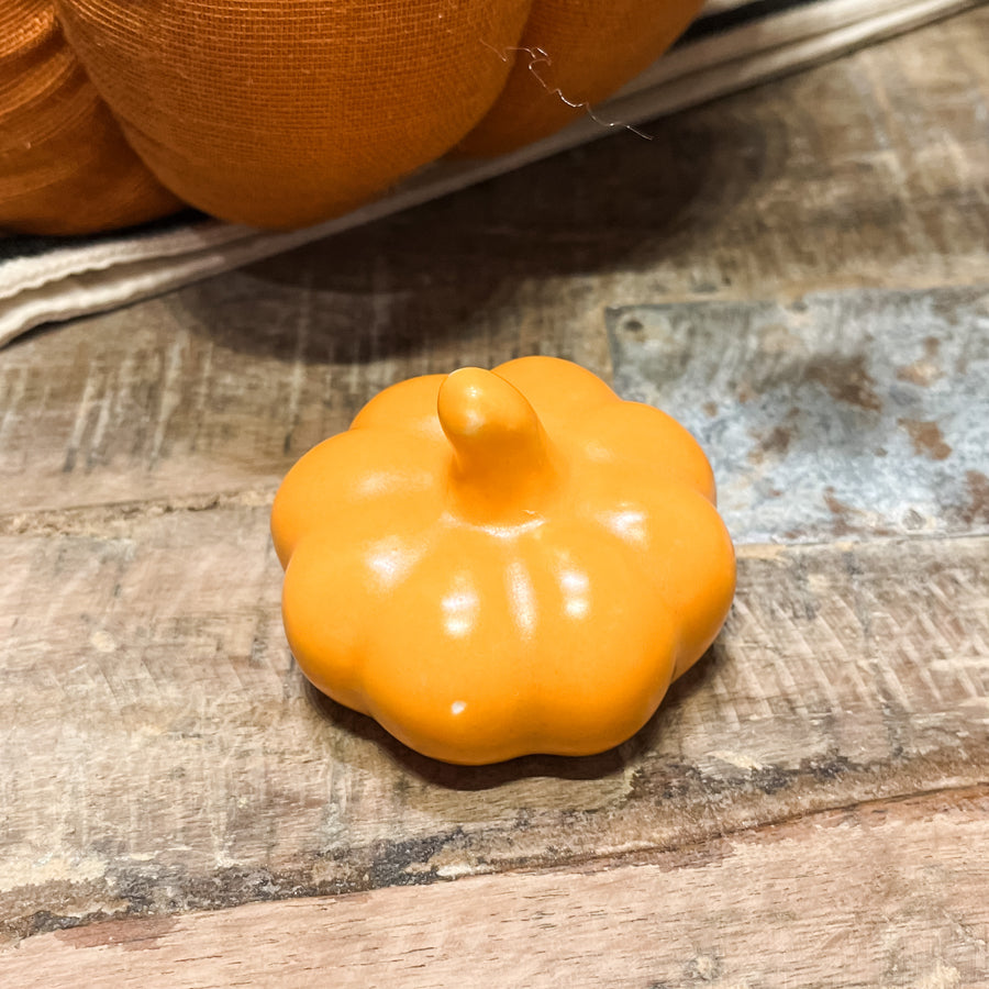Orange Stoneware Pumpkin 1.5”-2.5’