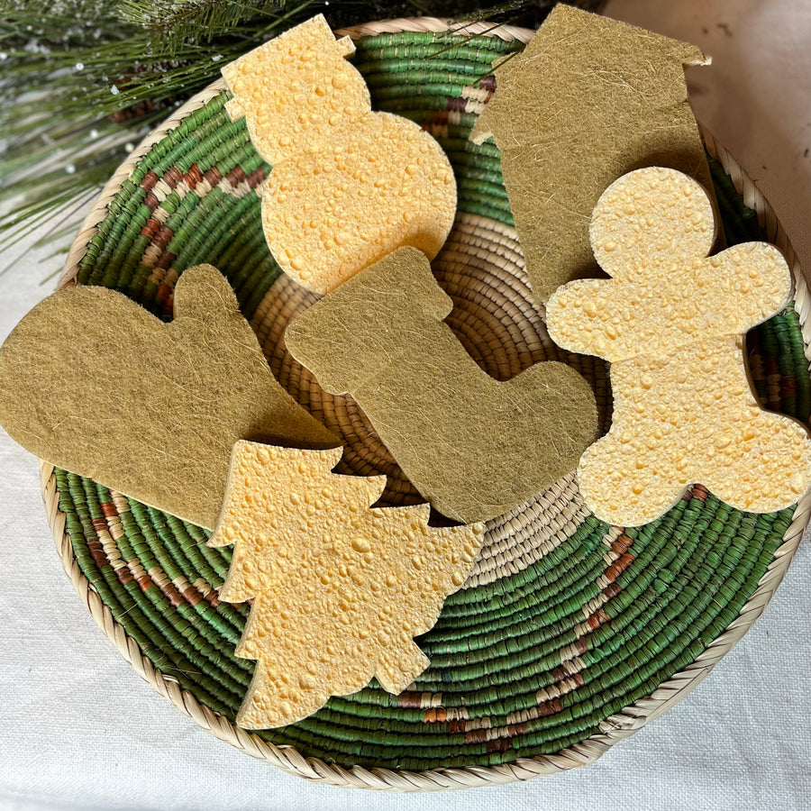 Two-Sided Holiday Sponge