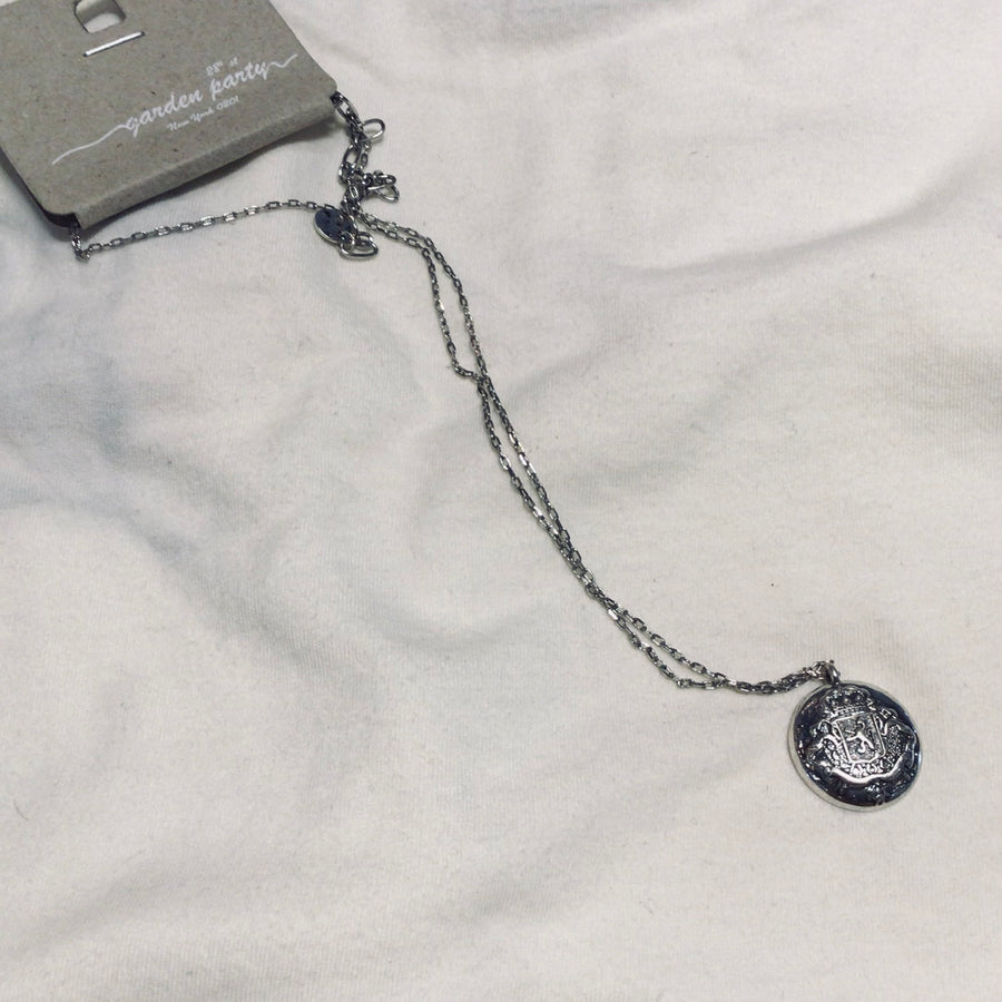 Short Coin Pendant Necklace