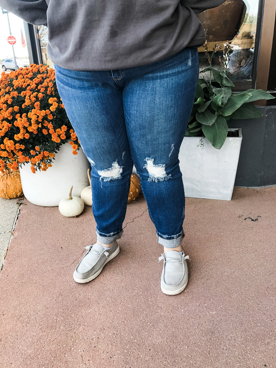 Plus Amy Distressed Knee Judy Blue Jeans