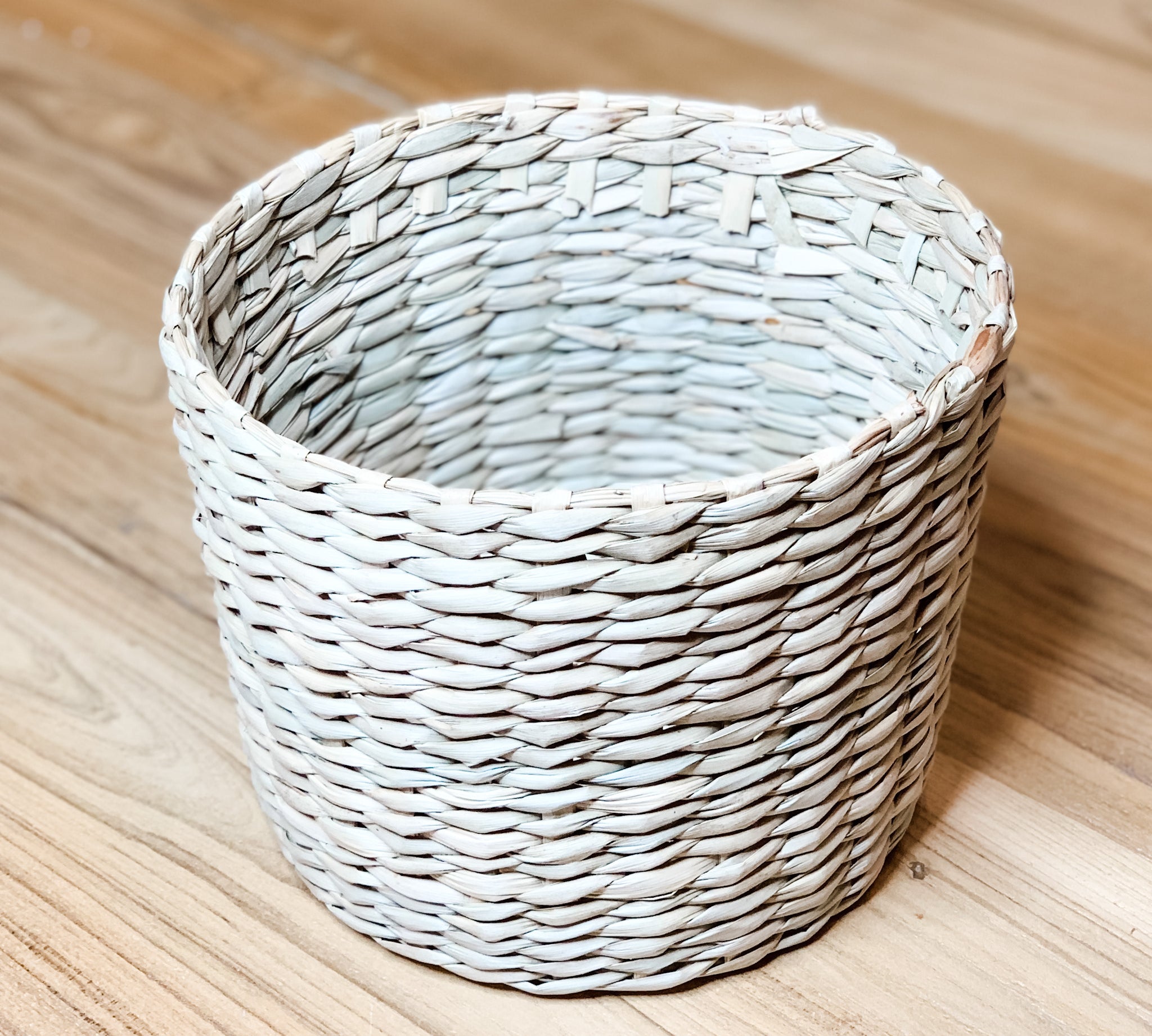 Round Woven Wheat Basket