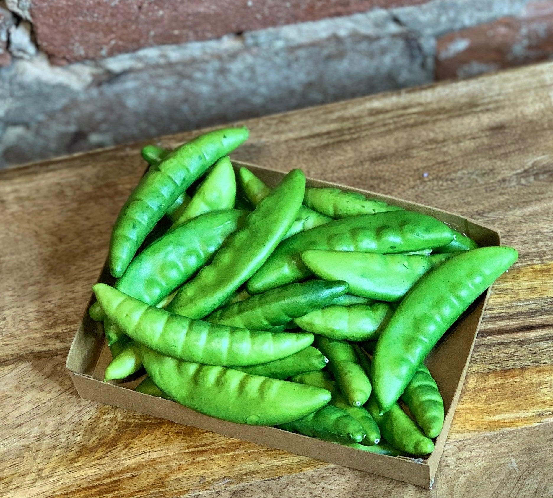 Box of 30 Green Snap Peas 5" - MarketPlaceManning