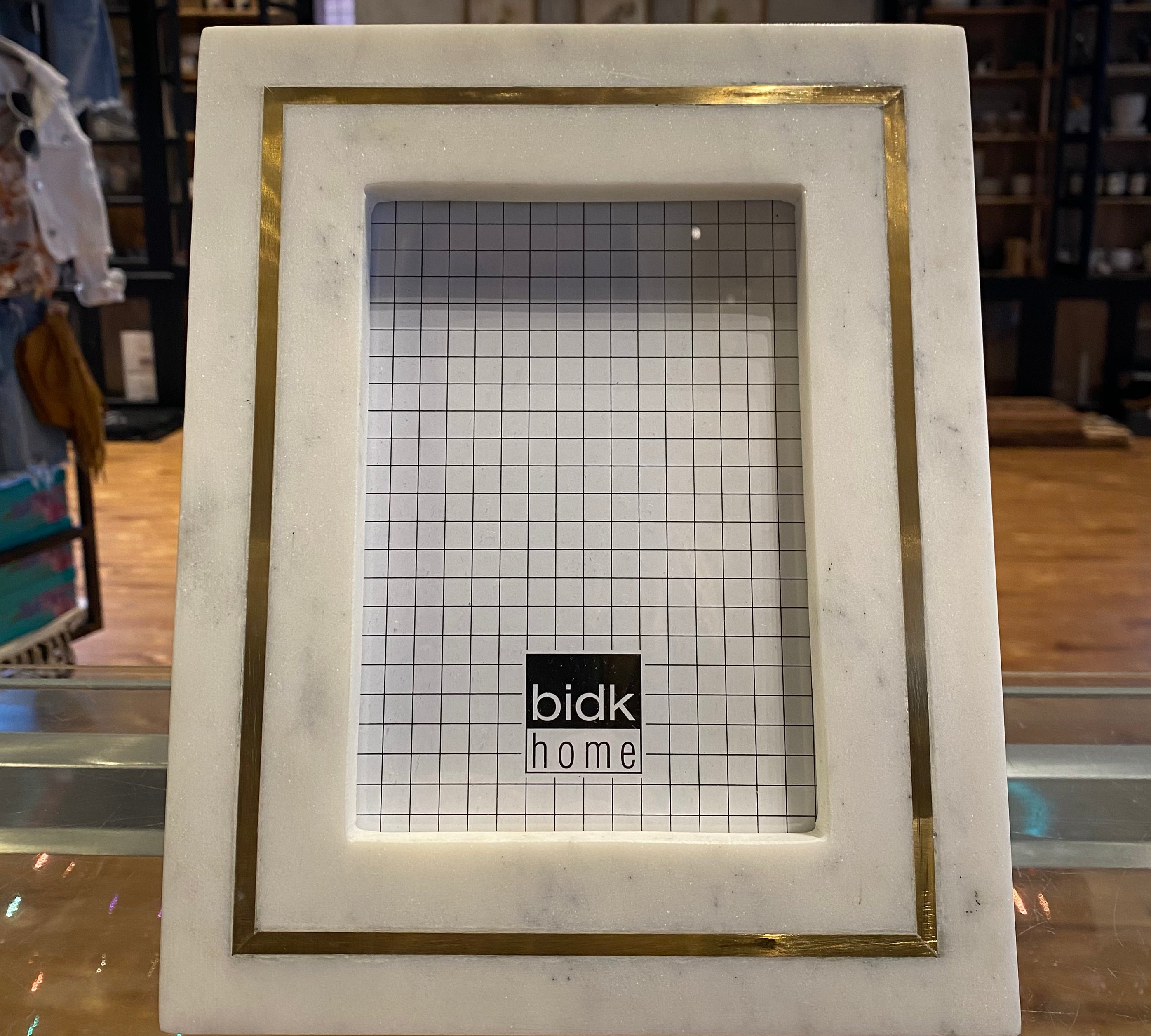 White Marble Photo Frame w/ Brass Inlay